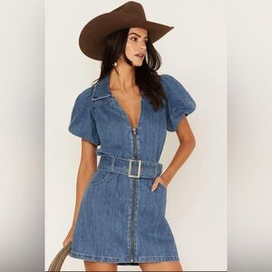 NEW VEVERET Size M Blue Denim Short Puff Sleeve Mini Dress FULL ZIP BELTED VNECK